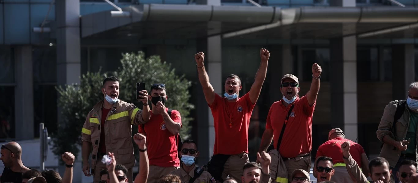  Επεισόδια στην Κηφισίας: Διοικητική διερεύνηση από την ΕΛ.ΑΣ για τον σοβαρό τραυματισμό πυροσβέστη